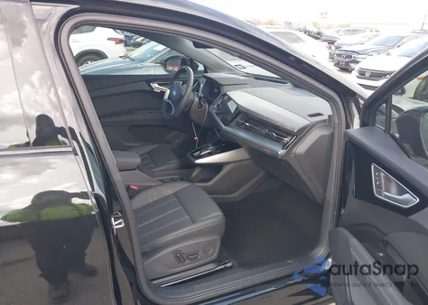 2025 Audi Q4 E-Tron Prestige 55 Quattro from USA, damaged, VIN WA1MUBFZ7SP061857